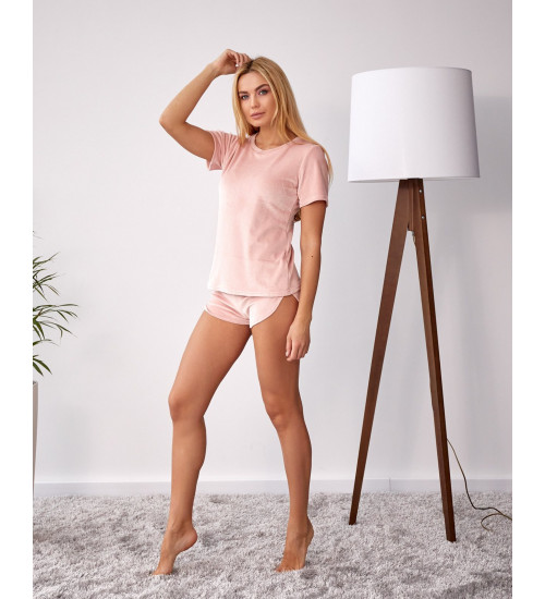 Жіночий велюровий домашній комплект: футболка і шорти