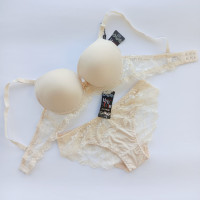 Комплект жіночої білизни гладка чашка С Bieweier 