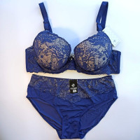 Комплект білизни чашка Е FNNISS 