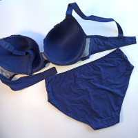 Комплект білизни чашка Е FNNISS 