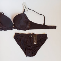 Комплект жіночої білизни чашка С FNNISS 