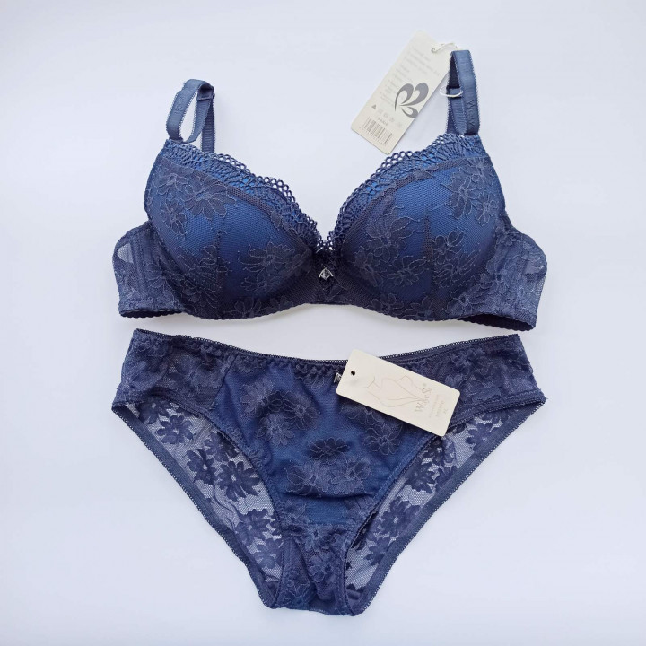 Комплект жіночої білизни чашка В WeiyeSi