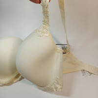 Бюстгальтер чашка E з тонкого поролону Lanny mode