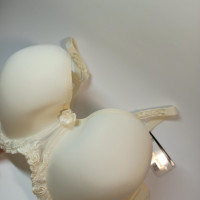 Бюстгальтер чашка E з тонкого поролону Lanny mode