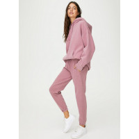 СПОРТИВНІ КОСТЮМИ